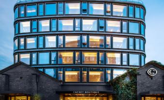 Cachet Boutique Hotel