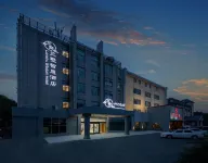 Lansu wisdom Hotel Hotels near Shanghai Second Polytechnic University Nanyang Teaching Department