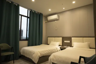 Yijia Business Hotel Hotels near LIANG PIN PU ZI CHONG REN YI DIAN