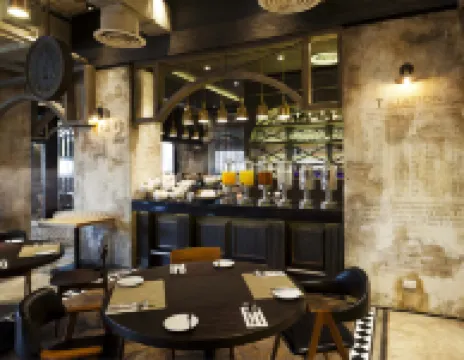 清邁易思廷譚飯店