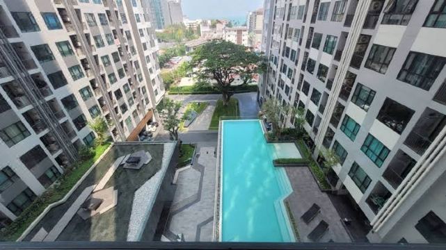 더 베이스 센트럴 파타야 전경