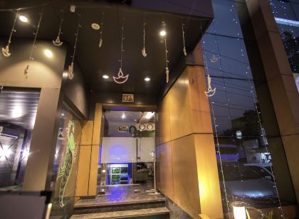 MIDC拉巴爾莫納奇旅客專線飯店