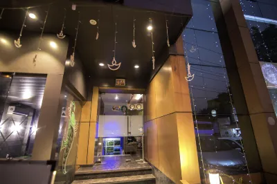 Hotel Monarch Guestline in MIDC Rabale Hotels near Rabale Railway Station