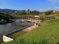 Lavande Hotel (Yibin University Town Convention and Exhibition Center)