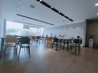 7 Days Premium Hotel (Changsha West Bus Station Meixi Lake East Subway Station) Hotels near Yuelu Mountain