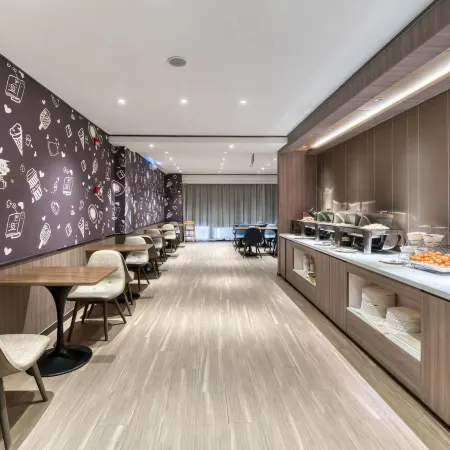 HanTing Hotel (Yuhuan Wuyue Plaza)