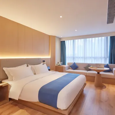 Yuhai Yashe Hotel (Hangzhou Bay Century City Fantawild Resort Branch) Hotels near Haitian Yizhou