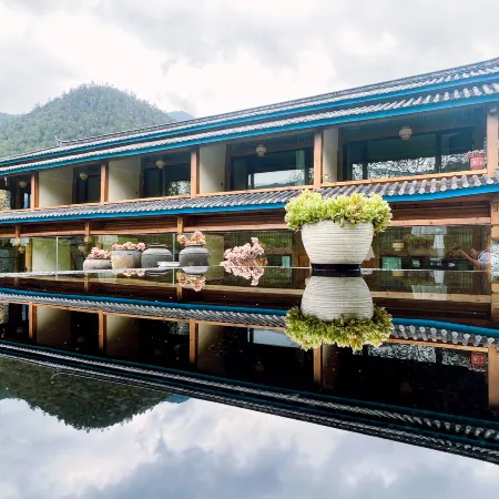 Weixi Manlaiyue Homestay