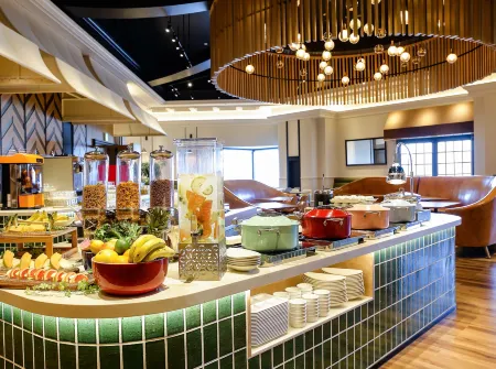 Oriental Hotel Universal City