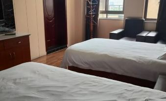 Jiujiang Eight Mile Lake Hotel