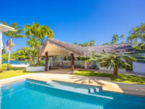 Tropicana Lagoon Apartments โรงแรมในพอร์ตวิลา