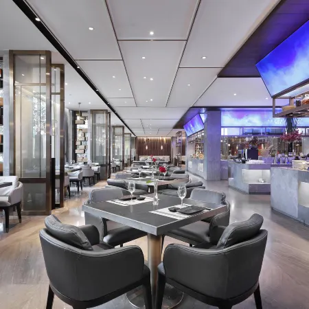 Chamjoy Hotel (Jiangshan City River East Avenue)