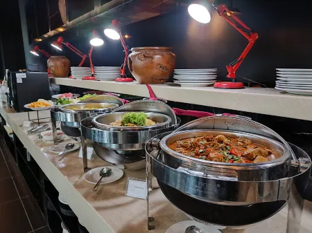 Raia Inn Penang Отели в г. Баян Лепас