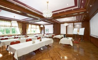 Hirsch Hotel