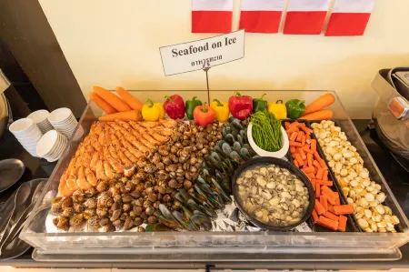 Cape Racha Hotel Отели рядом с достопримечательностью «Roy Island»