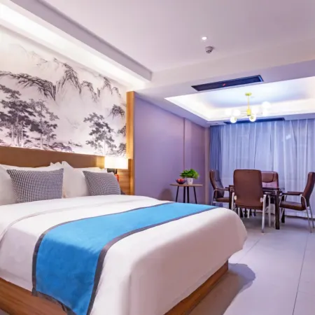 Xiangxiang Victoria Hotel (Xianghong Railway Station Store)