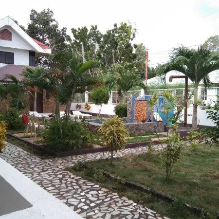 PEDRO'S RESORT