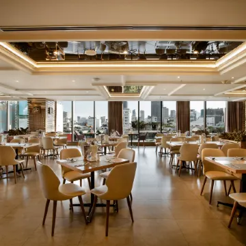 Vanda Hotel Отели рядом с достопримечательностью «Хан- Ривер»