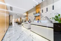 Seman Hotel (Qingdao Jinggangshan Road Subway Station)