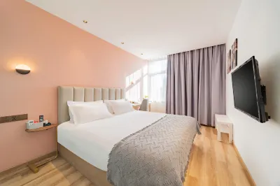 Friday Homestay (Yancheng High Speed Rail Station) Hotel in zona Yancheng Teachers University (East to Fuyuanju Unit)