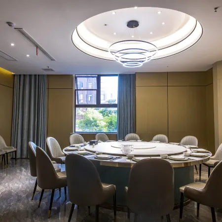 Non-Fanchengpin Hotel (Guzhen Lixin Road Mingbang College Branch)