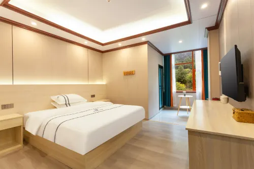 Yajiang Ah Maqing Hotel Hotels in Yajiang County