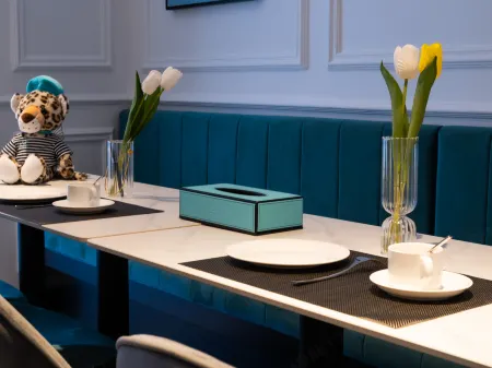 Xi'an Qingya Hotel (Yanggu New World Plaza) Отели в г. Янгу