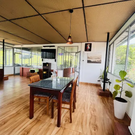7 Malai Residency Munnar