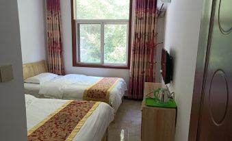 Daodetang Chinese Inn (Zhashui Yingpan Town Zhongnan Mountain Village)