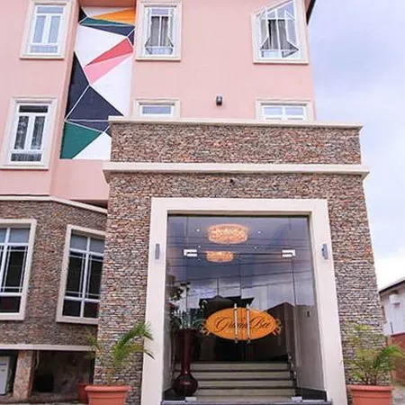 Grand Bee Suites