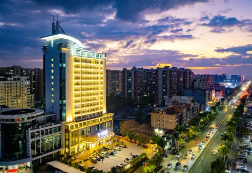 Li Yue Hotel فنادق في شينغ نينغ