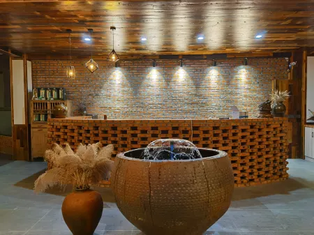 Yuexi Zhuyu Mountain House B&B Отели рядом с достопримечательностью «Rainbow Waterfall Scenic Spot In The Dabie Mountains»