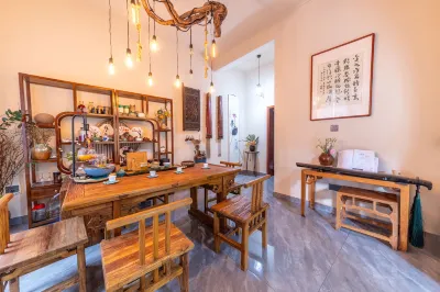 Jingxiang Yunqi Guest House (Zhenyuan Ancient City Scenic Spot Branch) Hotels in Zhenyuan