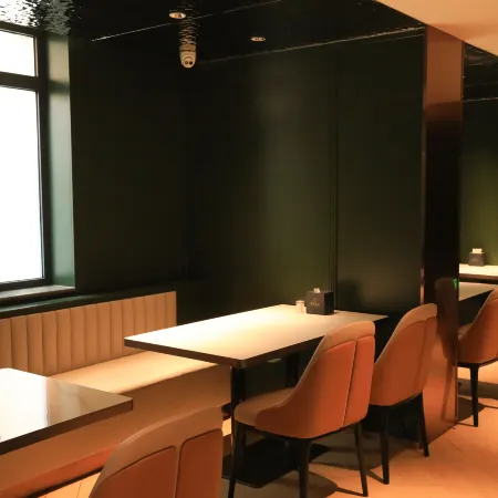 Ruixuan Apartment (Qingdao Taidong Pedestrian Street Beer Street Branch)