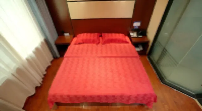 Yundu Hotel (Fangcheng No.7 Elementary School Traffic Police Brigade Branch)