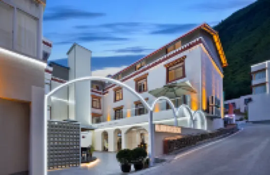 โรงแรมแวน ลาทู