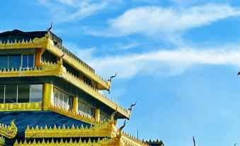 Ruili GuoGuo Esports Hotel(Rosy Cloud CIty)