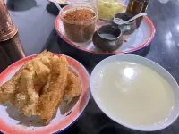 Ad 1727 Hostel - breakfast