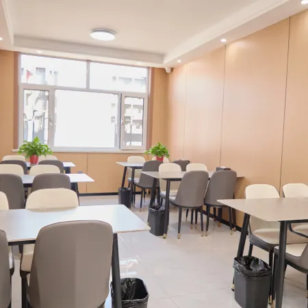 Pianguan Lumingchun Boutique Hotel