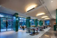 Yibo Yunxi Hotel (Jiujiang College Branch on Shili Avenue)