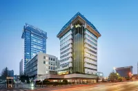 Palace Hotels（Beijing Shijingshan Wanda Plaza Bajiao Amusement Park Station） Hotels near Langyuan Park