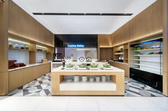 Yishang Hotel (Huangpu Baoneng Performing Arts Center Branch) Отели рядом с достопримечательностью «Qingfeng»