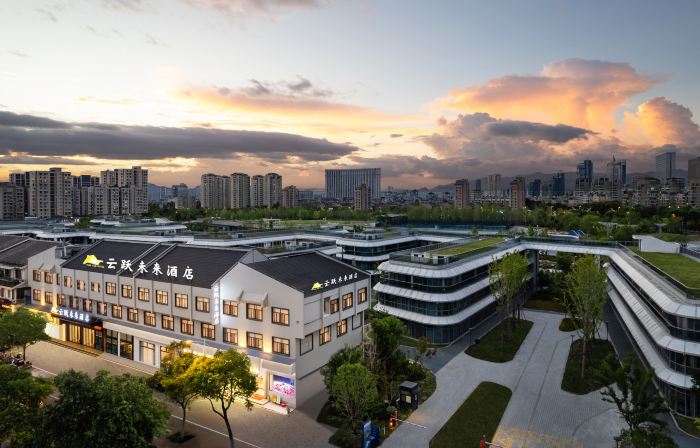 Yunyue Future Hotel