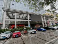 Longfeng Hotel Zhaoqing Sihui - parking