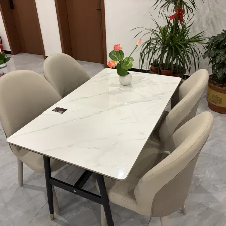 Huguang Yunju Homestay (Weishan Island)