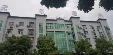 Chongyang Tianli Hotel Отели в г. Чунян