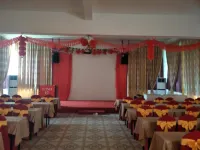 Luzhou Shili Yuwan Xianghe Hotel