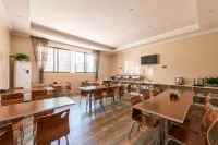 Xinhao Holiday Hotel