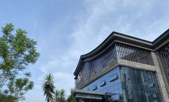 Linxi Hotel