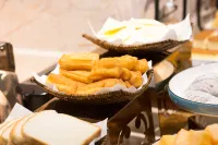 Vienna Hotel - breakfast